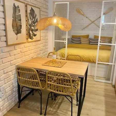 Komfortowy Rodzinny Forest&sea Llla דירה